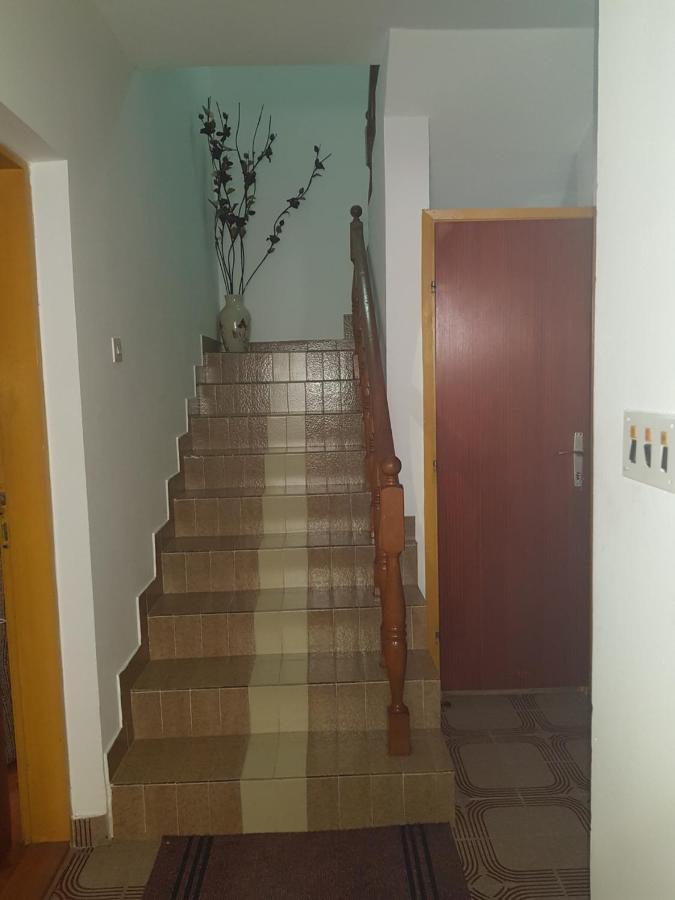 Sobe I Apartmani Marovic Petrovac Bagian luar foto