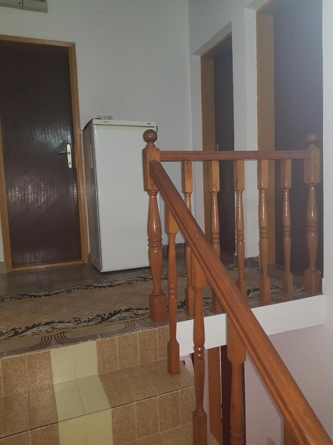 Sobe I Apartmani Marovic Petrovac Bagian luar foto