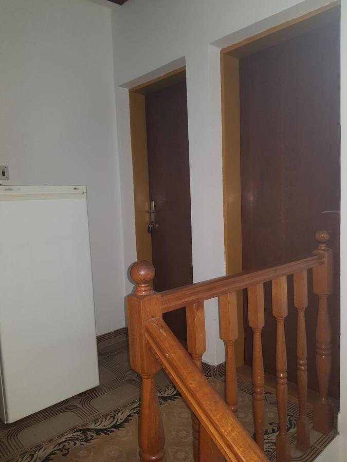 Sobe I Apartmani Marovic Petrovac Bagian luar foto