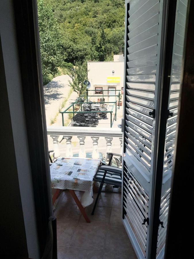 Sobe I Apartmani Marovic Petrovac Bagian luar foto