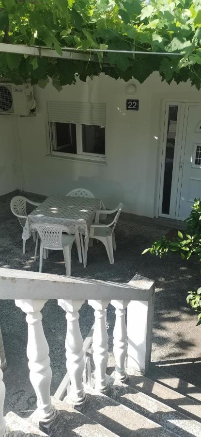 Sobe I Apartmani Marovic Petrovac Bagian luar foto