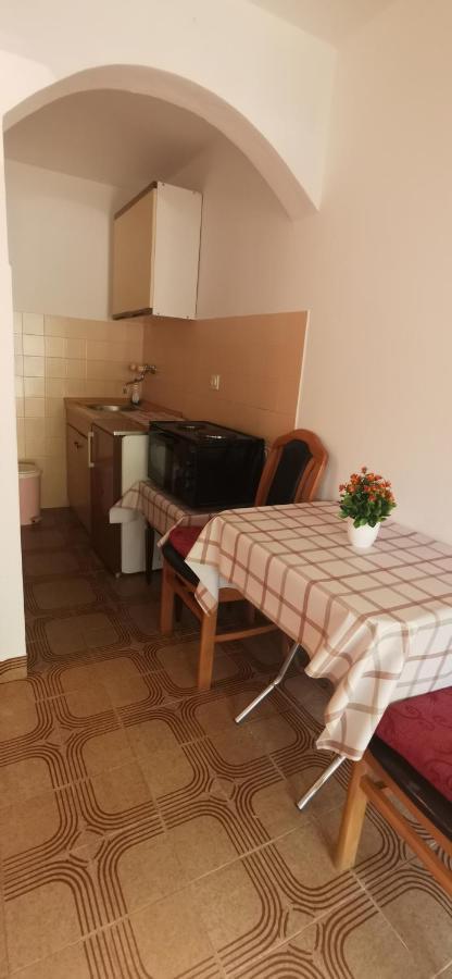 Sobe I Apartmani Marovic Petrovac Bagian luar foto