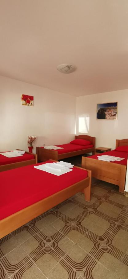 Sobe I Apartmani Marovic Petrovac Bagian luar foto