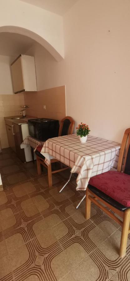 Sobe I Apartmani Marovic Petrovac Bagian luar foto