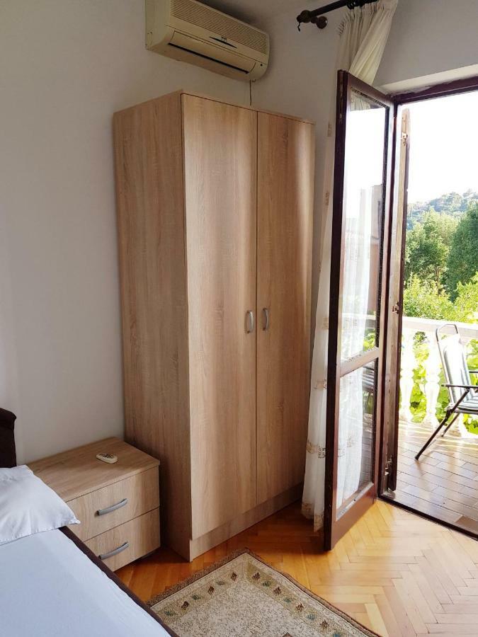 Sobe I Apartmani Marovic Petrovac Bagian luar foto